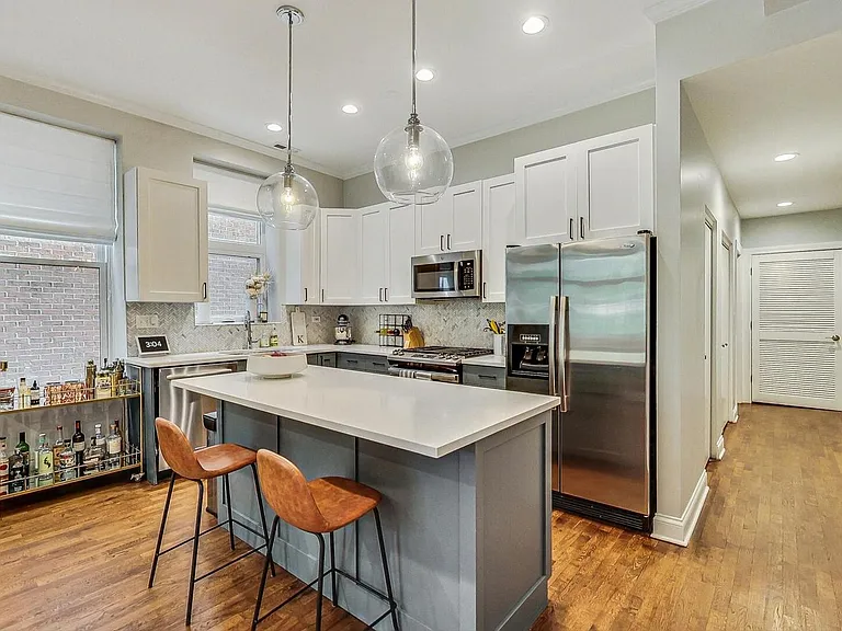 520 N Noble St #2S — Photo 6