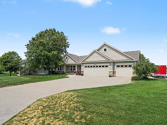 2nd image of 15463 Woodrush Dr