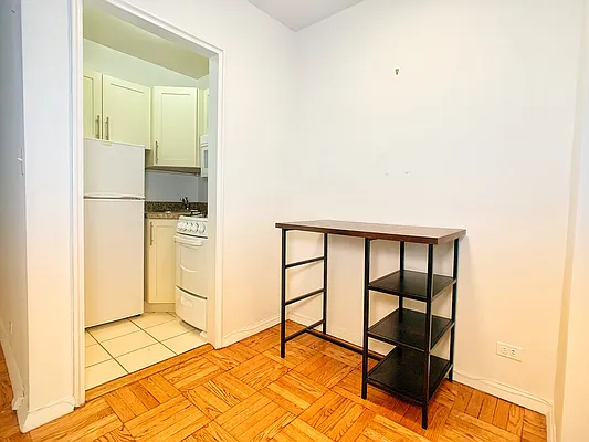 Rented by Corcoran | media 19