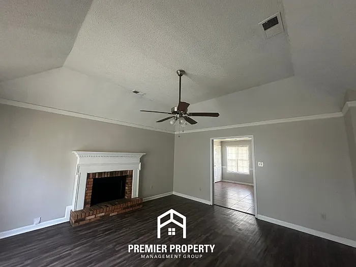 6689 Harpeth Cv — Photo 3