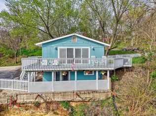 2469 N 41st Rd, Sheridan, IL 60551