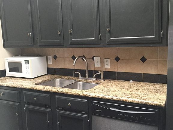 4th image of 8902 Linda Vista Dr #8902