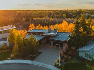 112 Westbrook Dr NW, Edmonton, AB T6J 2E1