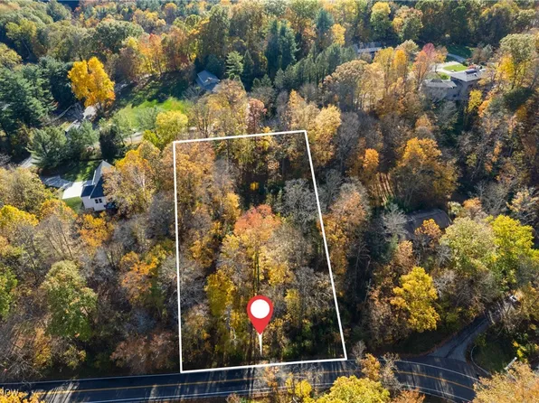 1500 N Revere Rd, Akron, OH 44333