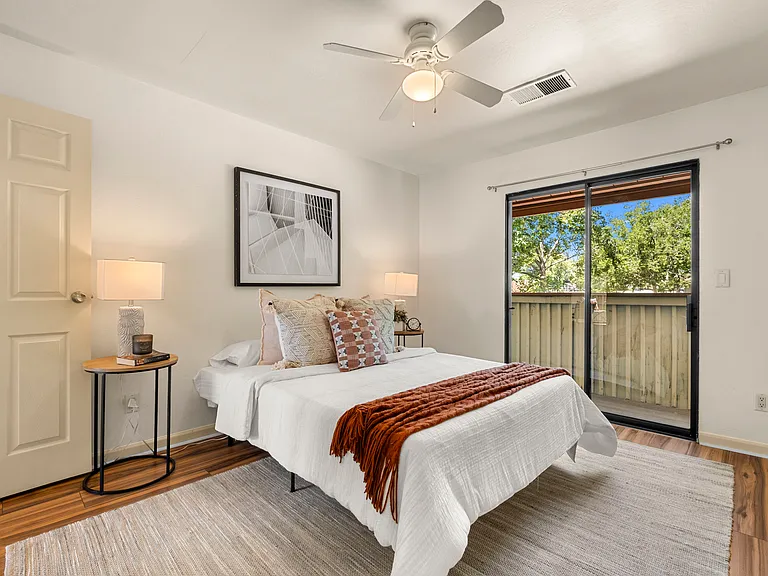 2520 Walters Way #10 — Photo 12