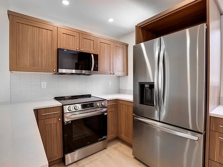 1270 N Logan St #9 — Photo 16