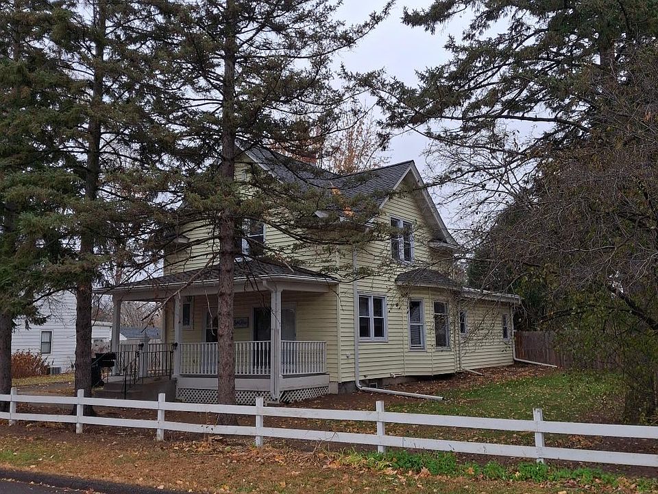 1st image of 812 McKnight Rd N