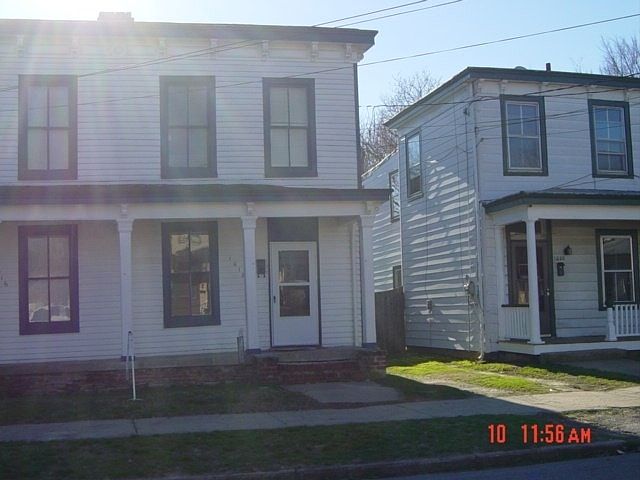 1st image of 1018 W High St