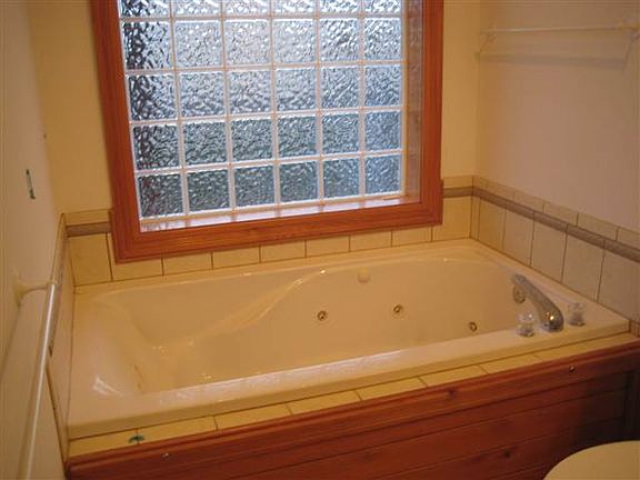 4th image of 504 N Bay Club Dr Unit 504