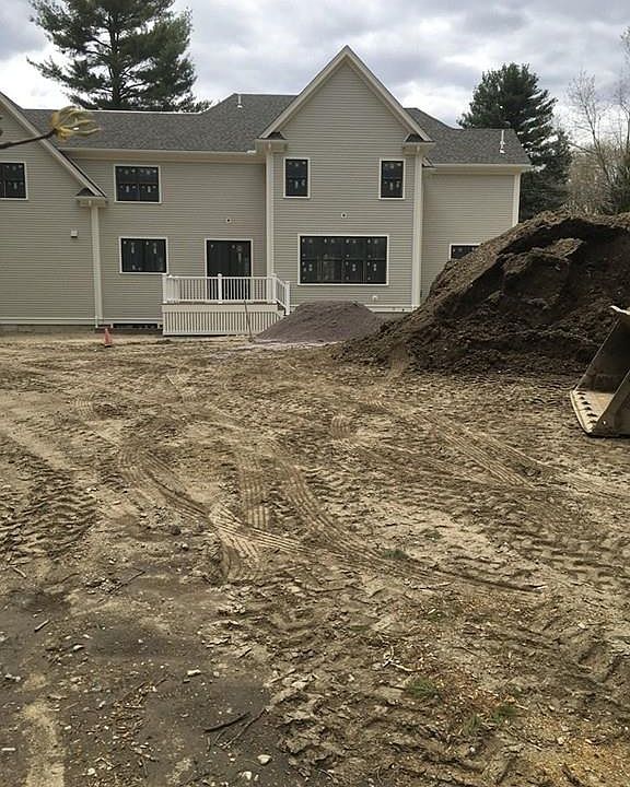 2nd image of 80 Country Way