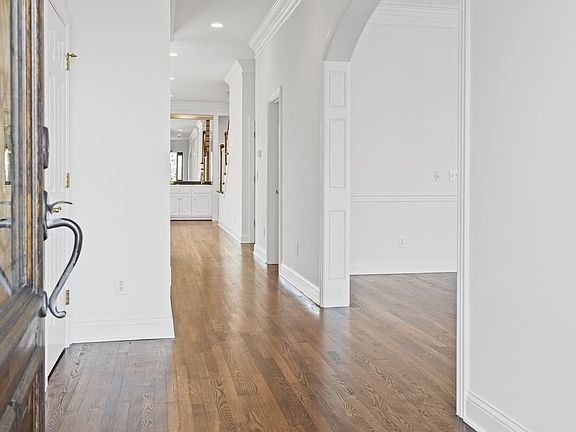 2nd image of 46 Green Vw