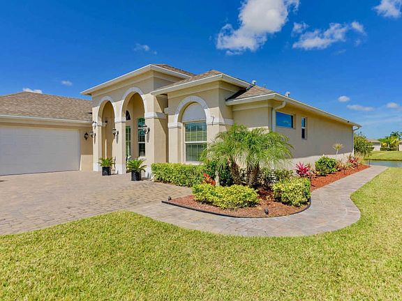 2nd image of 763 Fortunella Cir SW