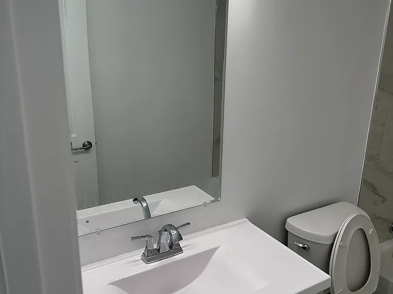 8116 Howe St — Photo 7