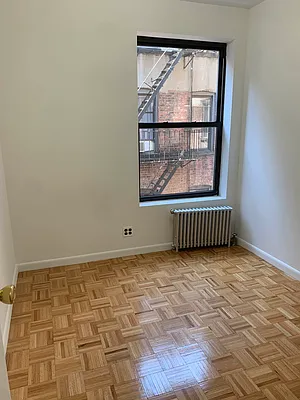 Rented by M.Grossman R.E. Management | media 13