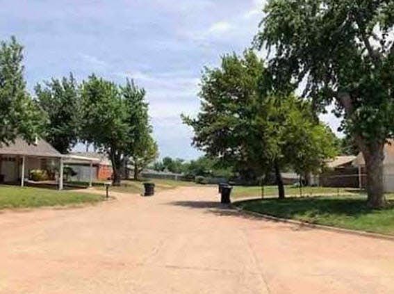 4th image of 2705 SE 45th St