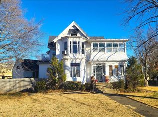 425 W 9th St, Fort Scott, KS 66701