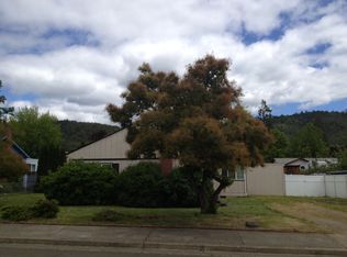 309 Harbor Dr, Riddle, OR 97469