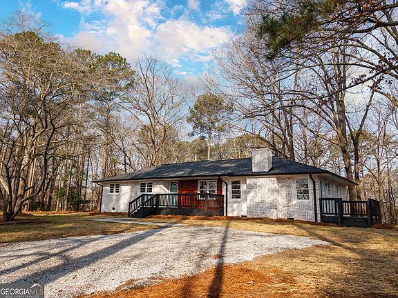 5th image of 139 Pineview Rd