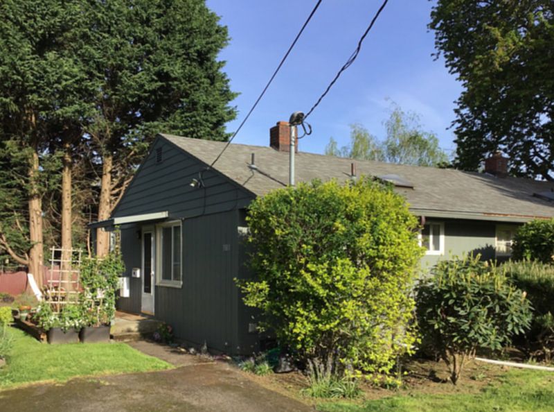 2nd image of 3811 E McLoughlin Blvd