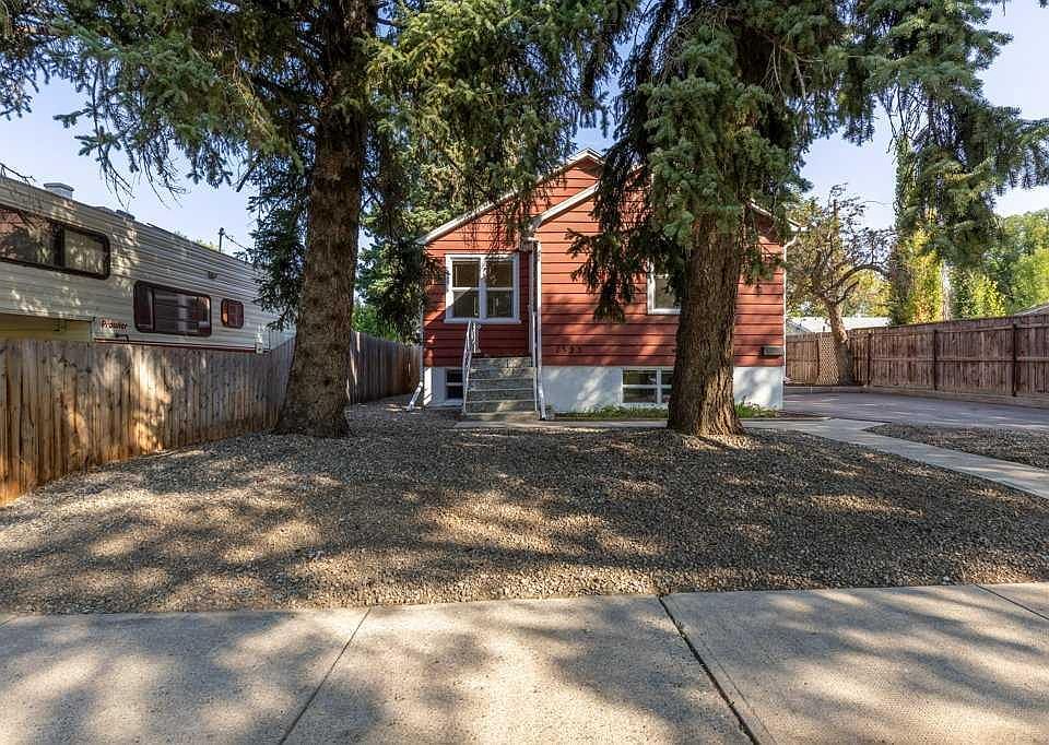 1st image of 1323 6th Ave N