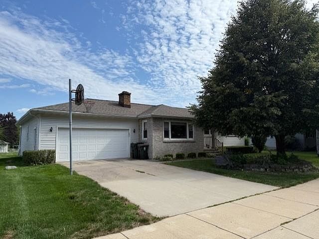1st image of 653 Gerald Ave