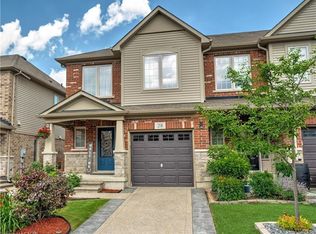 45 Royal Winter Dr #28, Hamilton, ON L0R1C0