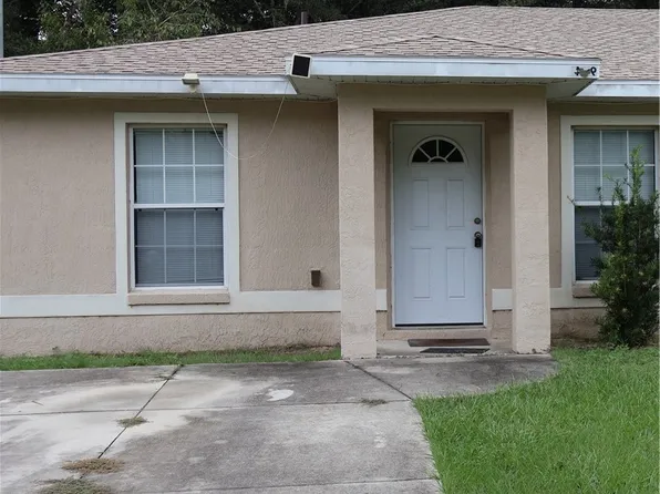 9047 N Travis Dr, Citrus Springs, FL 34434