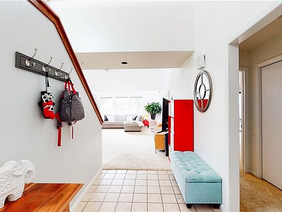 3rd image of 9498 Ash Hollow Ln