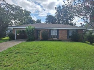 858 Victory Dr, Westwego, LA 70094