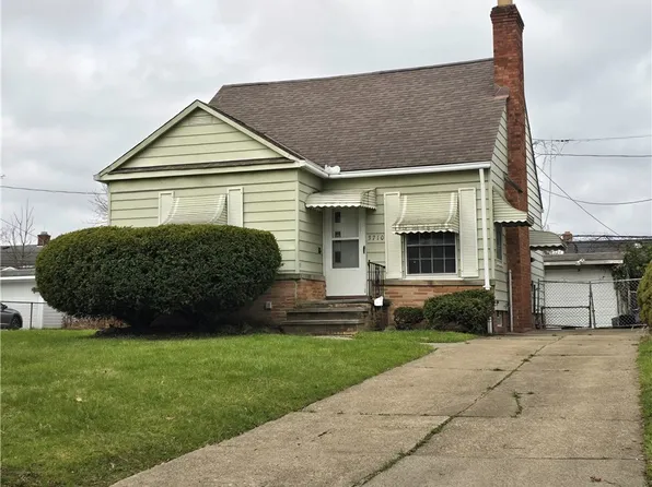 3710 Pennington Rd, Shaker Heights, OH 44120
