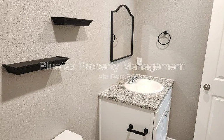 13869 Llama Pl — Photo 11