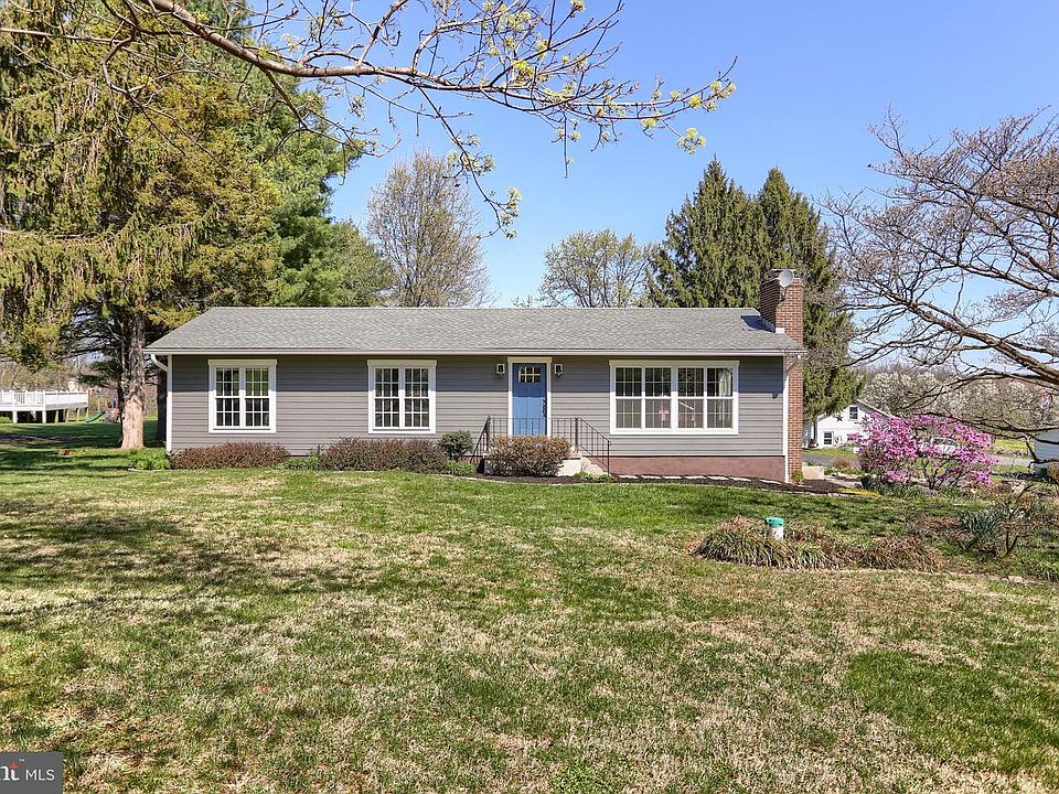1st image of 2913 Whiteford Rd