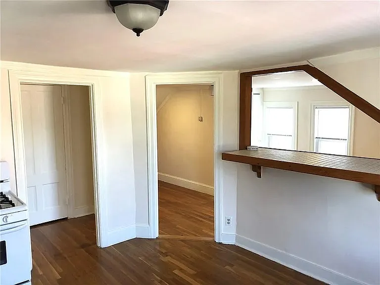 111 Bartlett Ave #3 — Photo 8