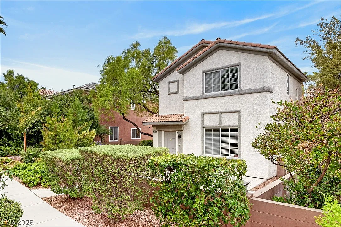 2 bed, 2.5 bath, 1261 sqft, $1,900 — Photo 3