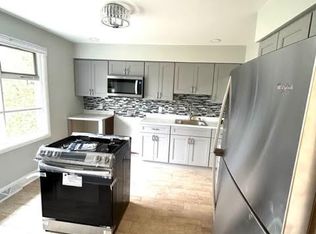 214 Hunter Ln, North Wales, PA 19454