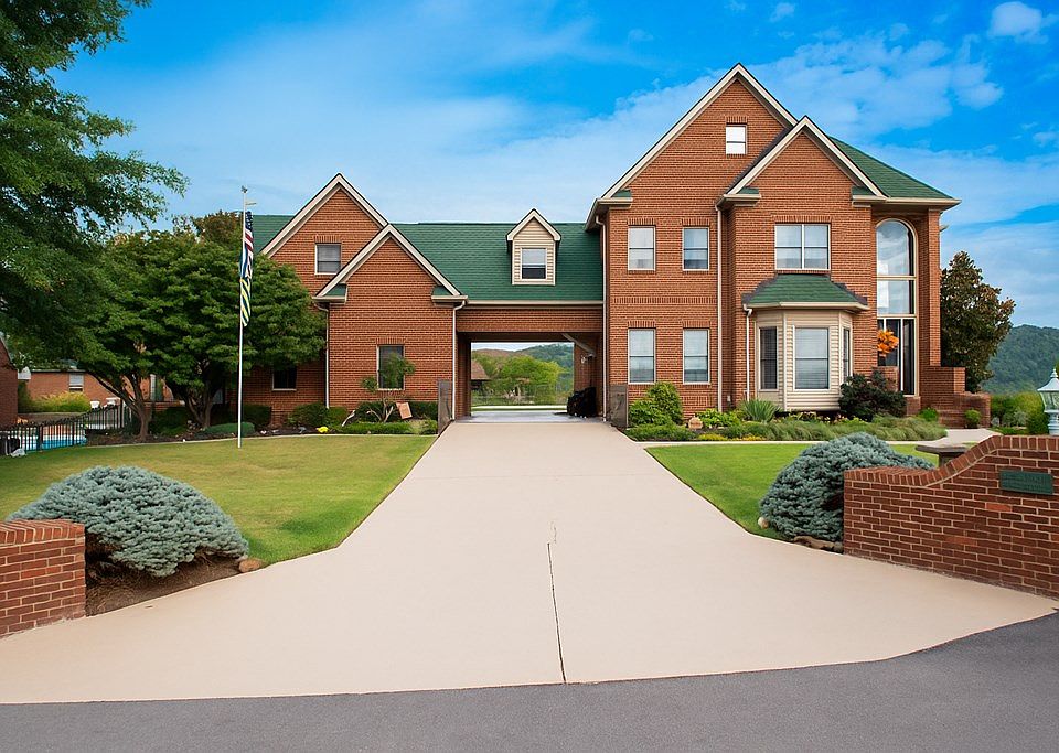 105 Mountain View Ct, Pikeville, KY 41501 | MLS #128320 | Zillow