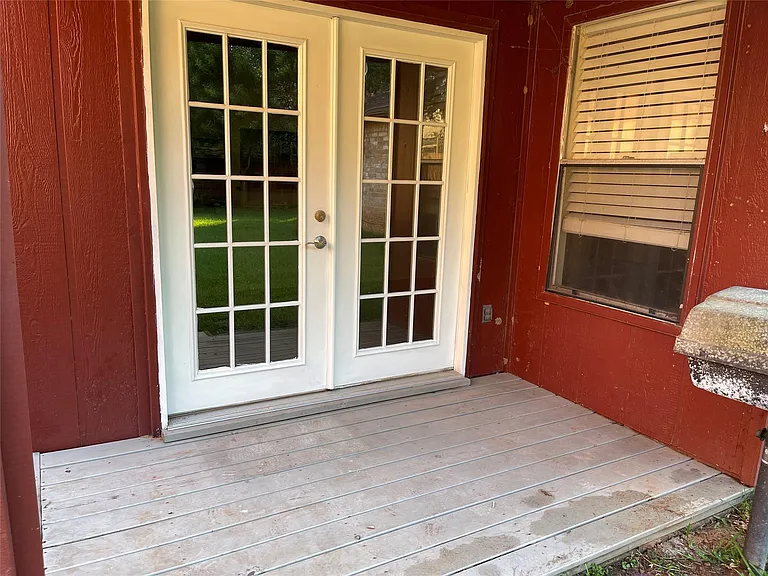 3115 Jenny Dr — Photo 16
