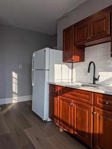 380 Bloomfield Ave #304 Photo 1