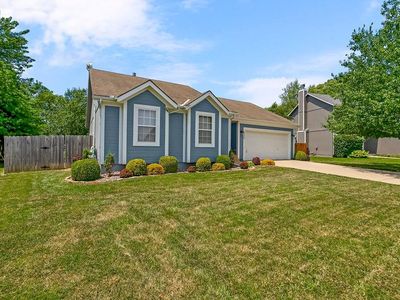 1229 Starbrooke Dr, Louisburg, KS, 66053