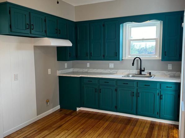 155 Mount Hope Ave #2F