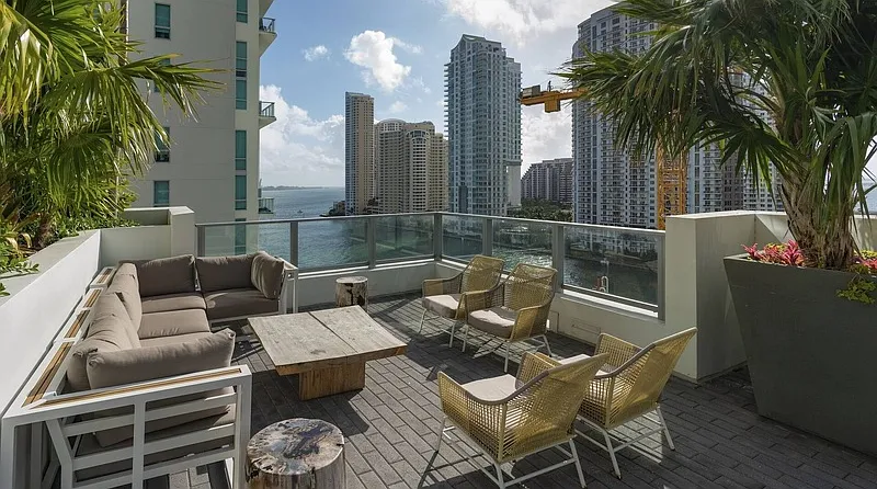 1 bed, 1.0 bath, $3,289 — Photo 4