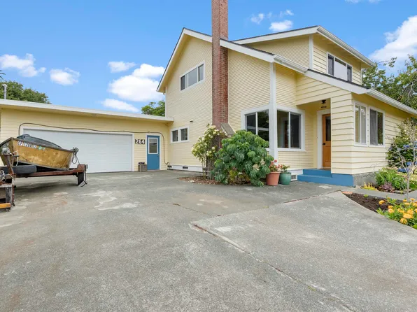 264 Childs Ave, Crescent City, CA 95531