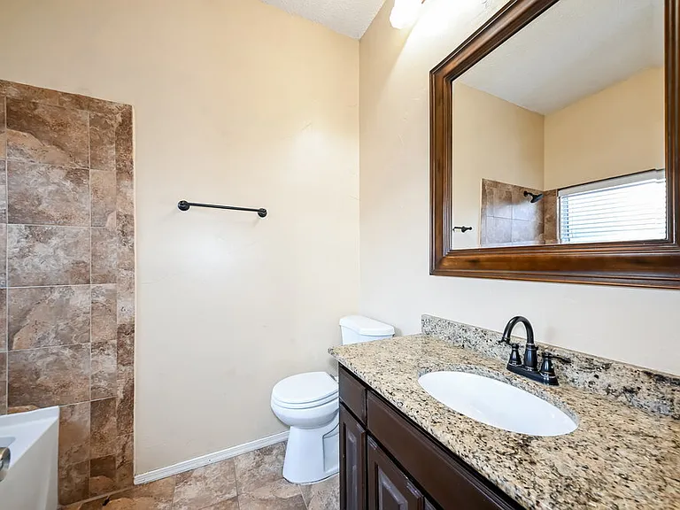 529 Horse Shoe Bnd — Photo 12