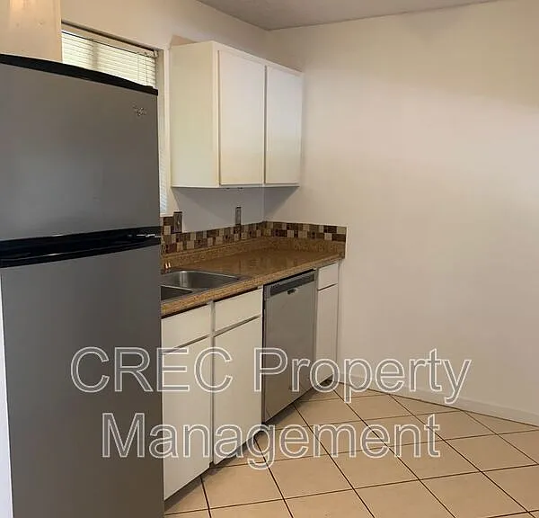 2736 Jobee Dr #3 — Photo 7