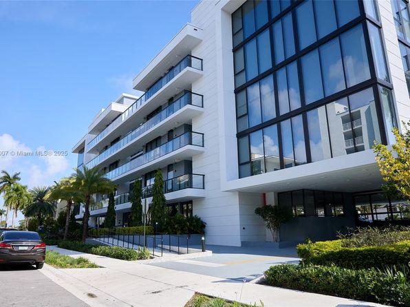 160 Isle Of Venice Dr #401