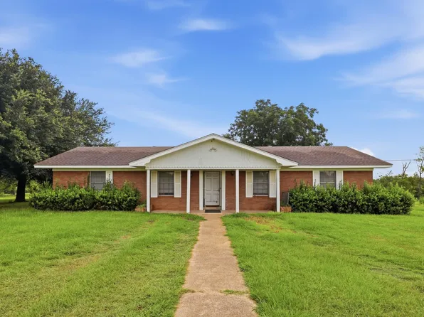 9802 Noonday Rd, Hallsville, TX 75650