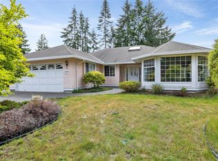 580 Dogwood Rd, Qualicum Beach, BC V9K1B1