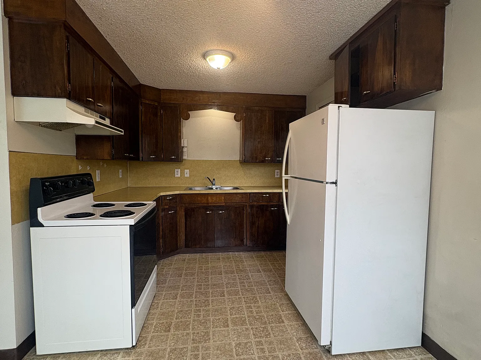 2 bed, $1,350 — Photo 3
