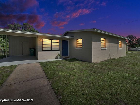 2nd image of 2056 Little John Rd