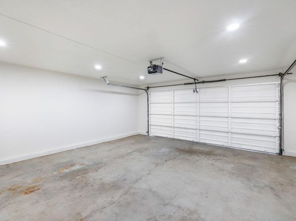 6140 Rainier Ave, Rocklin, CA 95677
